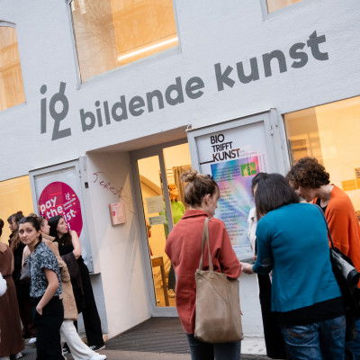 BesucherInnen der Galerie