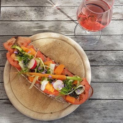 Brot mit Gemüse