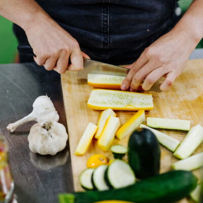 Zucchini schneiden