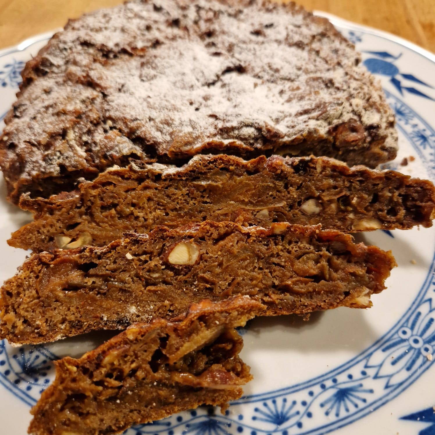 Kärntner Kletzenbrot - BIO AUSTRIA Kärntner Kletzenbrot - BIO AUSTRIA