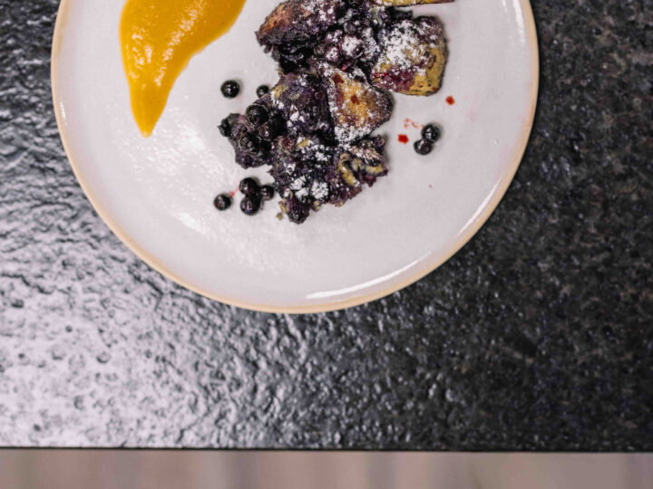 Teller mit Bio-Kaiserschmarrn