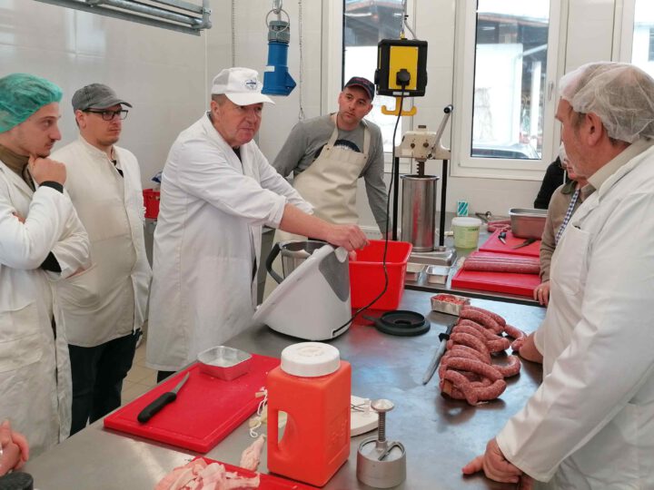 Fleischverarbeitungskurs mit Praxisteil