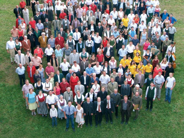 Menschen auf Regionalversammlungen