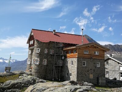 Hütte am Berg